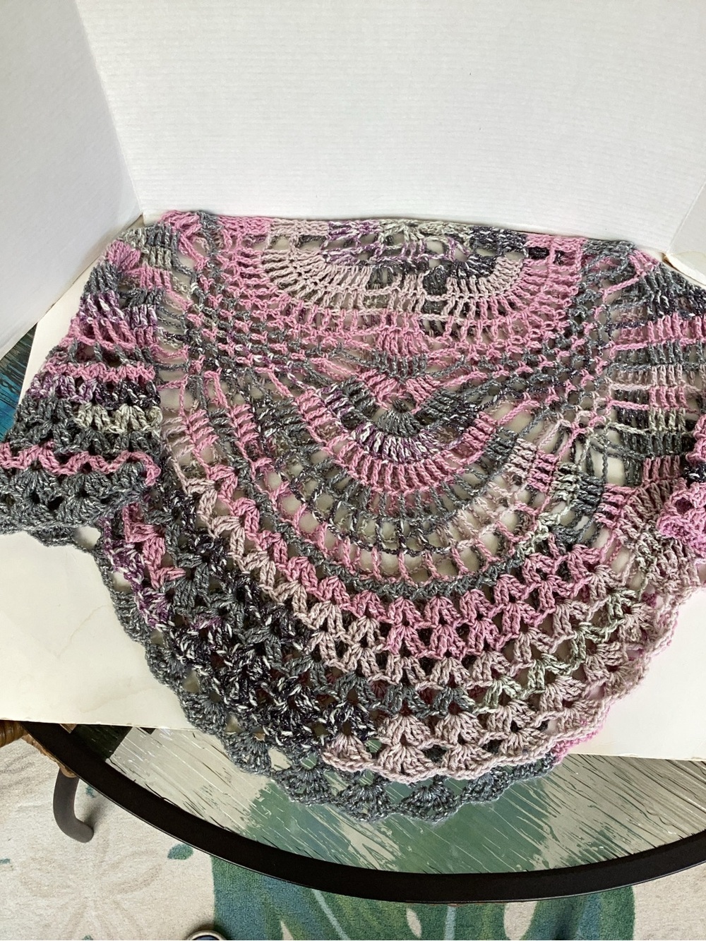 Poncho Hand Crafted Pink Gray Gradient Crochet - Picture 10 of 13